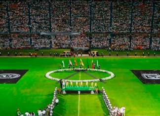 Chapecoense chega à Colômbia com homenagens