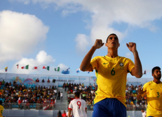 Brasil goleia na 500ª vitória e assume a liderança