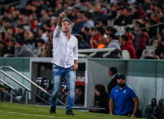 Após classificação, Renato alerta: “Só marca história quem ganha título”
