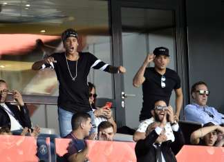 Após festa para Neymar, PSG vence clube novato na estreia do Francês