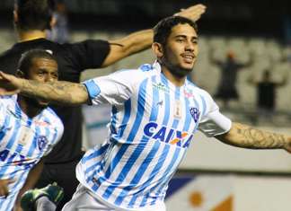 Atacante Leandro Carvalho confirma ida para time cearense