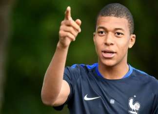 Liverpool entra na briga com gigantes europeus para contratar Mbappé