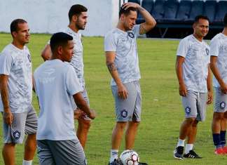 Com salários atrasados, jogadores do Remo cancelam treino