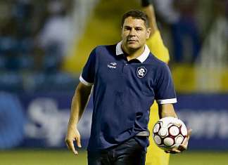 Léo Goiano admite partida ruim diante do CSA-AL