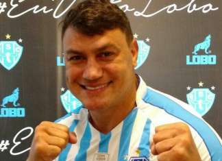 Após vestir o Leão, Popó aparece com a camisa do Papão
