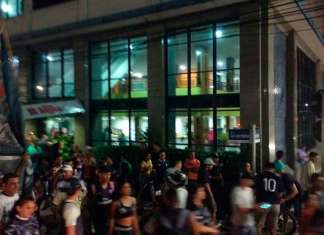 Torcida fecha via em protesto contra diretoria do Remo