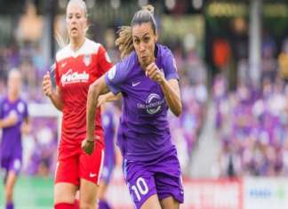 Marta é escolhida como melhor jogadora do mês na liga dos EUA