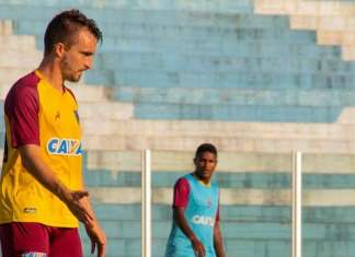Volante bicolor avisa: ‘Pensamento é vencer os dois jogos’