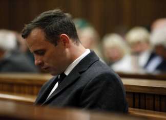 Tribunal aumenta pena de Pistorius para 13 anos e cinco meses
