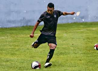 Remo acerta rescisão contratual com lateral