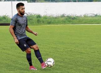 Lateral garante que o Leão vai subir para a Série B