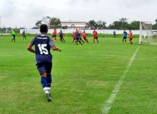 Time remista vence jogo-treino antes do Natal