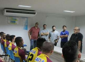 Jogadores do Paysandu se apresentam na Curuzu