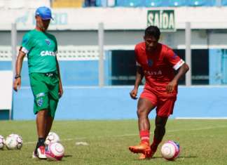 Volante Rodrigo Andrade treina e vira opção para jogo contra o São Raimundo