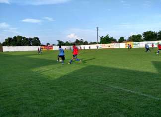 Azulão realiza coletivo e recebe reforço para o meio de campo