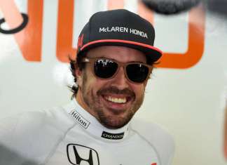 Fernando Alonso revela desejo de “testar” a pilotagem na NASCAR