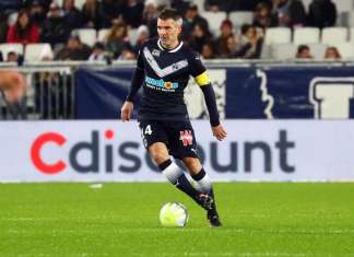 Meia Toulalan rescinde com Bordeaux