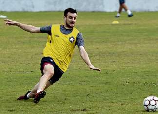Meia que jogou no Remo em 2017 morre em treinamento de clube baiano