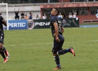 Gol de meia do Remo é eleito o mais bonito do futebol brasileiro. Veja o gol