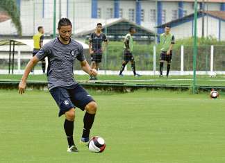 Sem pensar no empate, zagueiro pede Remo ofensivo: ‘para cima!’