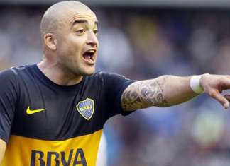 Remo vai anunciar atacante uruguaio Santiago Silva, diz fonte