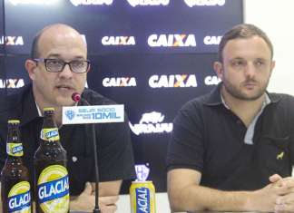 Papão anuncia dupla, confirma novo uniforme e justifica saída de Walter