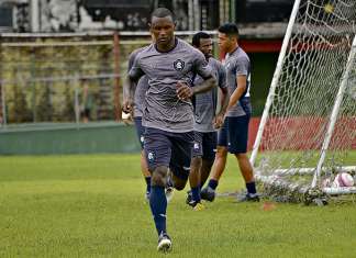 Mimica usa sua experiência de quando era jogador do Confiança, próximo adversário do Remo