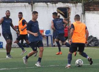 Remo volta aos treinos após vexame dentro de casa