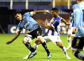 Cáceres tem falha contra o Avaí amenizada