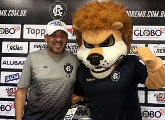 Artur é apresentado e pede mais ‘carinho’ aos jogadores do Leão