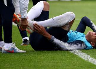 Mbappé sente tornozelo em treinamento e preocupa a França