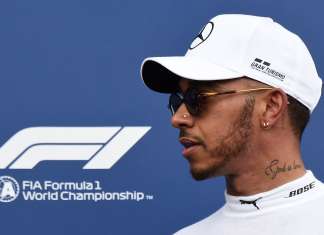 Hamilton critica punição dada a Vettel e lamenta dobradinha perdida
