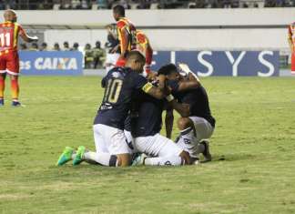 Remo faz 3 x 0 na Juazeirense e respira na Série C