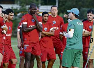 Dado Cavalcanti ainda não se manifestou, mas o sistema tático 3-4-3 pode ser usado amanhã