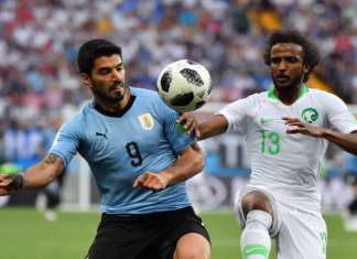 Suarez celebra vaga antecipada do Uruguai às oitavas de final