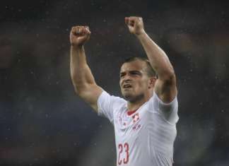 Shaqiri revela idolatria por Ronaldo: “Meu sonho era sua camisa”
