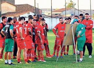Na zona intermediária, o Papão luta hoje para vencer o CRB