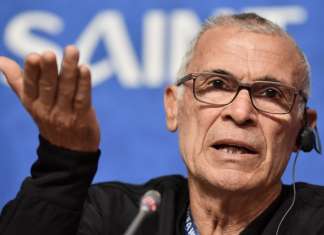 Héctor Cúper é demitido do comando técnico do Egito