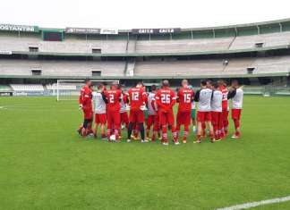 Paysandu busca acabar com invencibilidade do Coritiba-PR e fazer as pazes com a vitória