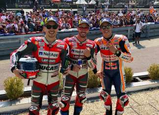 Dovizioso supera Lorenzo e Márquez e vence GP da República Tcheca