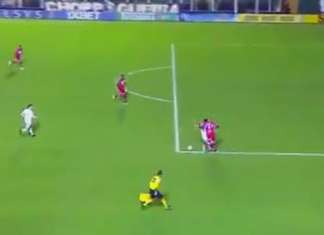 Bandeirinha paraense perde noção e invade campo na Série B; assista!
