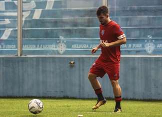 Pressão bicolor vem da parte de baixo da tabela