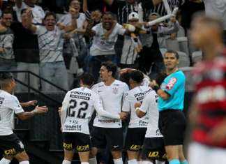 Corinthians supera favoritismo do Flamengo e vai à final da Copa do Brasil