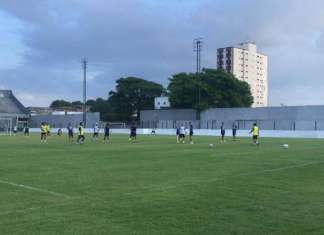 Rival bicolor, Goiás-GO treina no Baenão para jogo contra o Paysandu