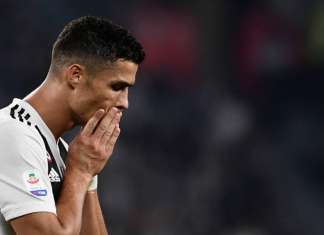 Juventus é punida por cantos racistas de torcedores contra o Napoli