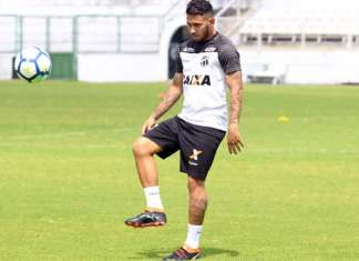 Paraense será titular contra o Palmeira em luta para sair da zona de rebaixamento