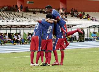 Paraense reverte vantagem, goleia a Desportiva e passa de fase na Segundinha