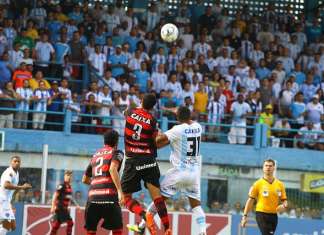 Árbitro registra tumulto e invasão na Curuzu em súmula do jogo de ontem