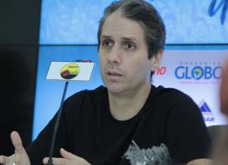 Presidente bicolor planeja anúncio de elenco e extinção de cargo