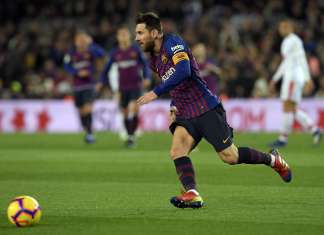 Messi diz não estar preso aos recordes, mas se orgulha com 400 gols no Espanhol
